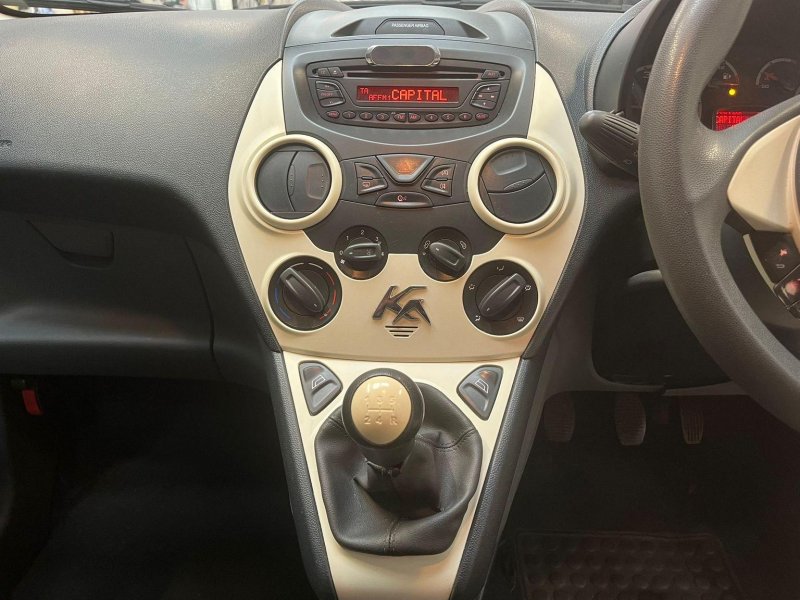 FORD KA