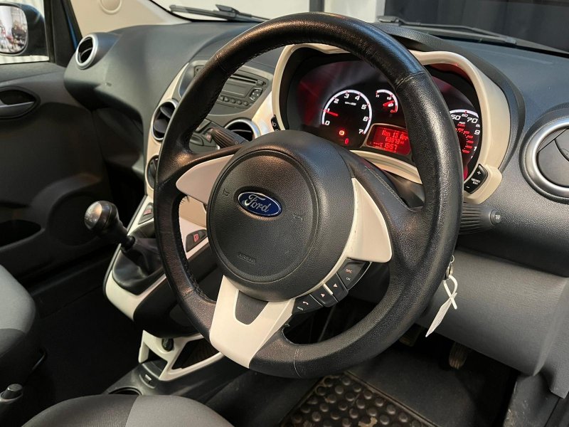 FORD KA