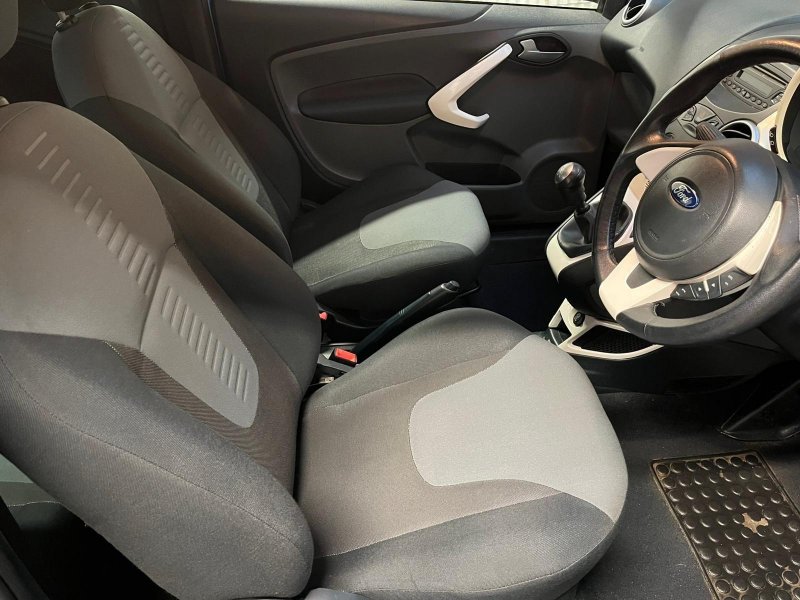 FORD KA
