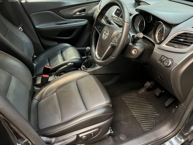 VAUXHALL MOKKA