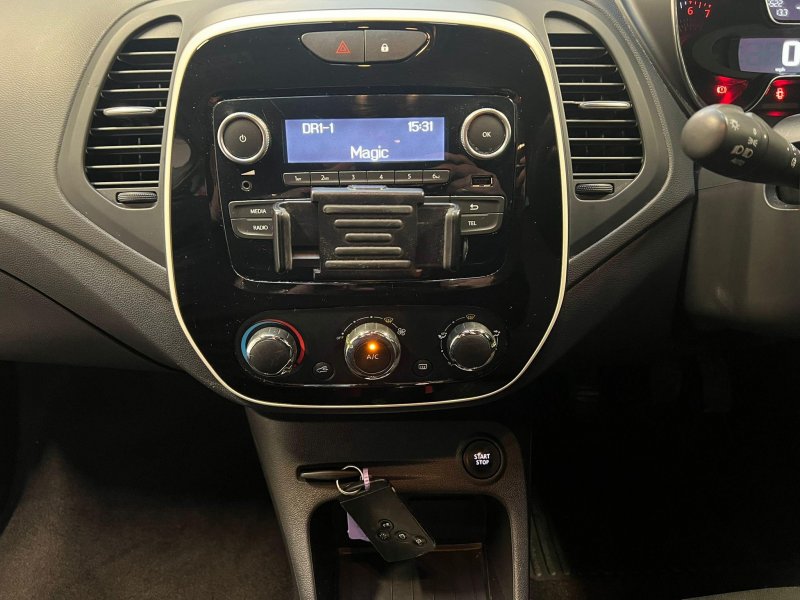 RENAULT CAPTUR