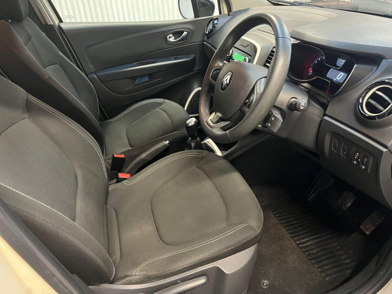RENAULT CAPTUR