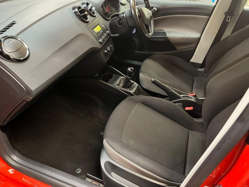 SEAT IBIZA