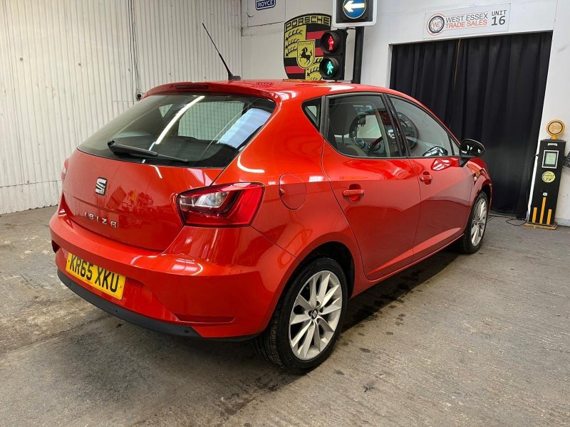 SEAT IBIZA