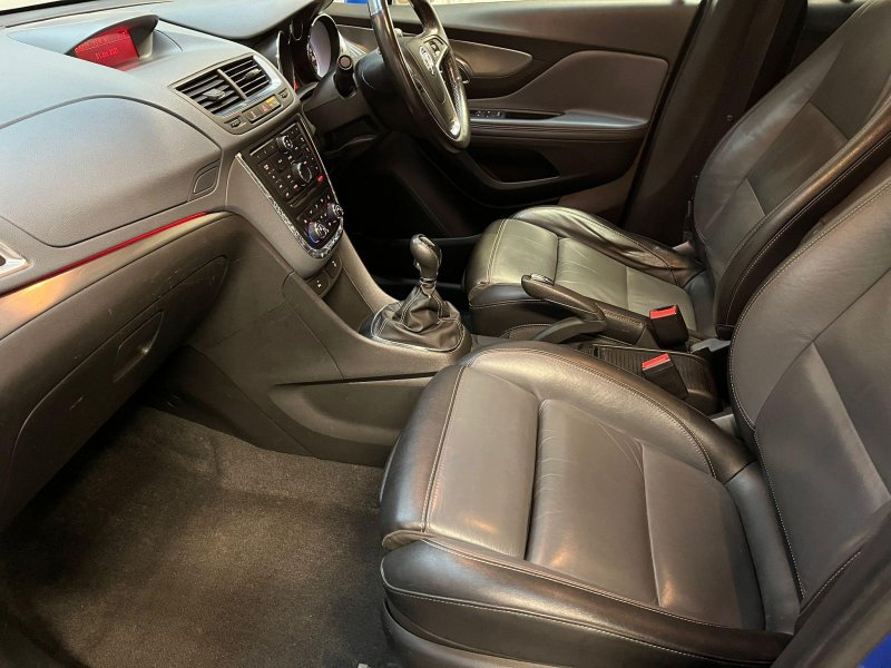 VAUXHALL MOKKA