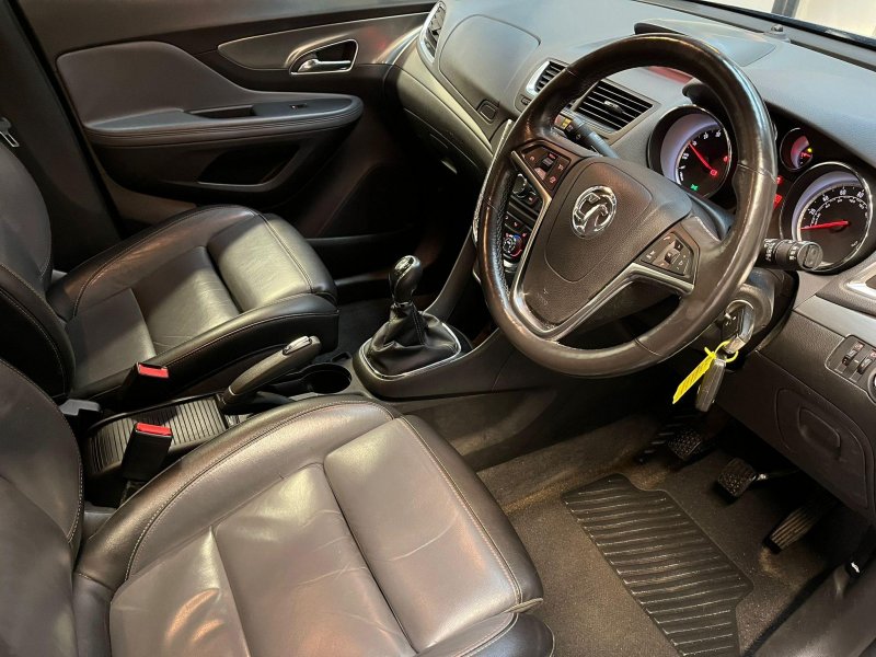 VAUXHALL MOKKA