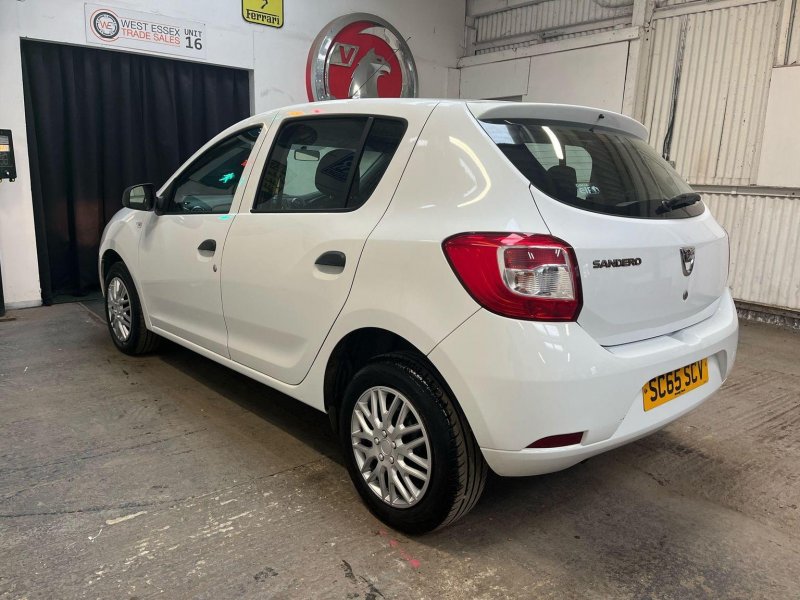 DACIA SANDERO