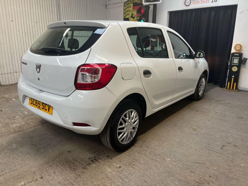 DACIA SANDERO