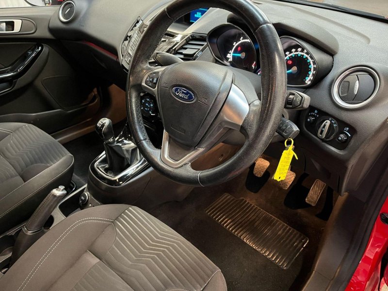 FORD FIESTA