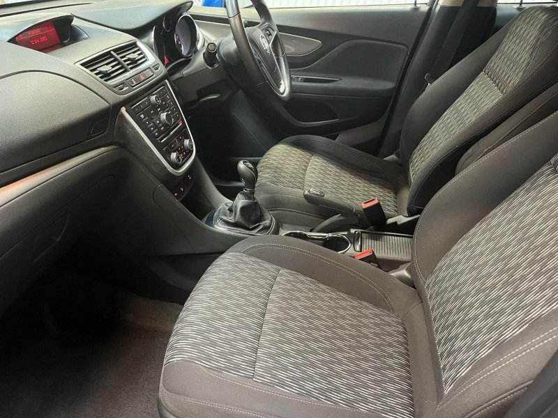 VAUXHALL MOKKA