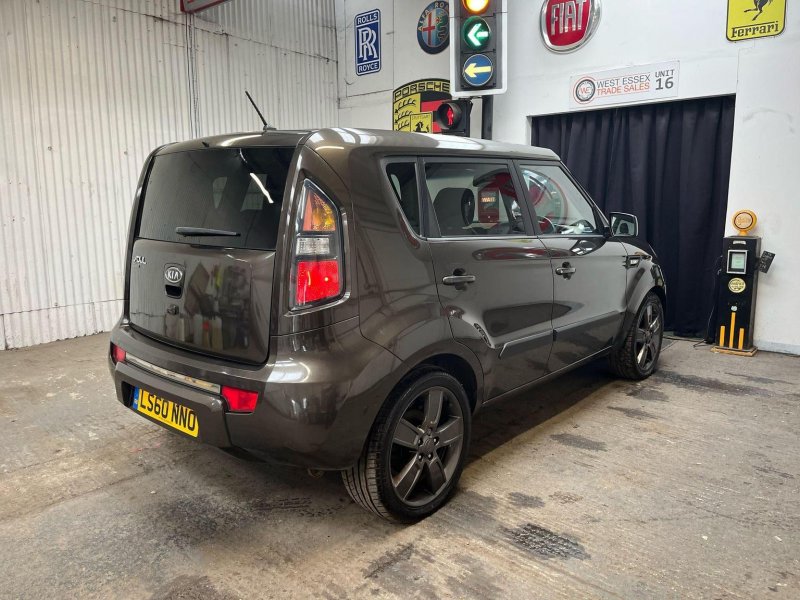 KIA SOUL