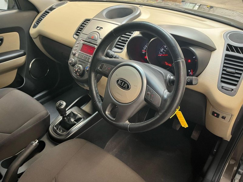 KIA SOUL
