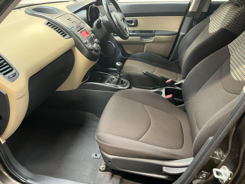 KIA SOUL