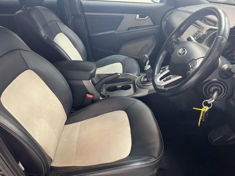 KIA SPORTAGE