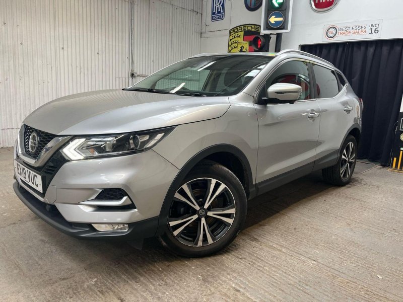 View NISSAN QASHQAI 1.5 dCi N-Connecta Euro 6 (s/s) 5dr