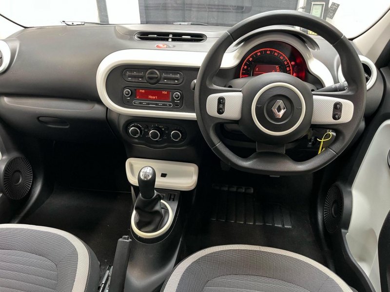 RENAULT TWINGO