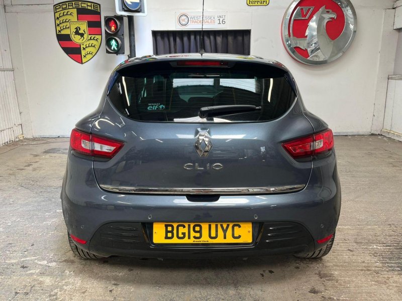 RENAULT CLIO