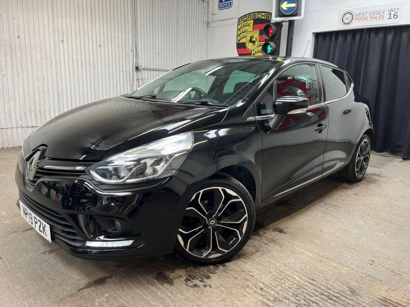 View RENAULT CLIO 1.5 dCi Iconic Euro 6 (s/s) 5dr