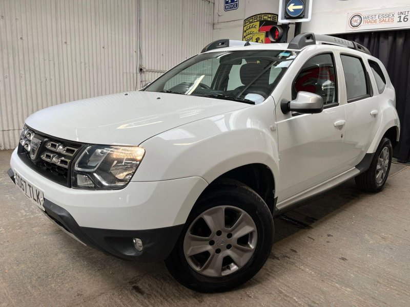 View DACIA DUSTER 1.2 TCe Laureate Euro 6 (s/s) 5dr