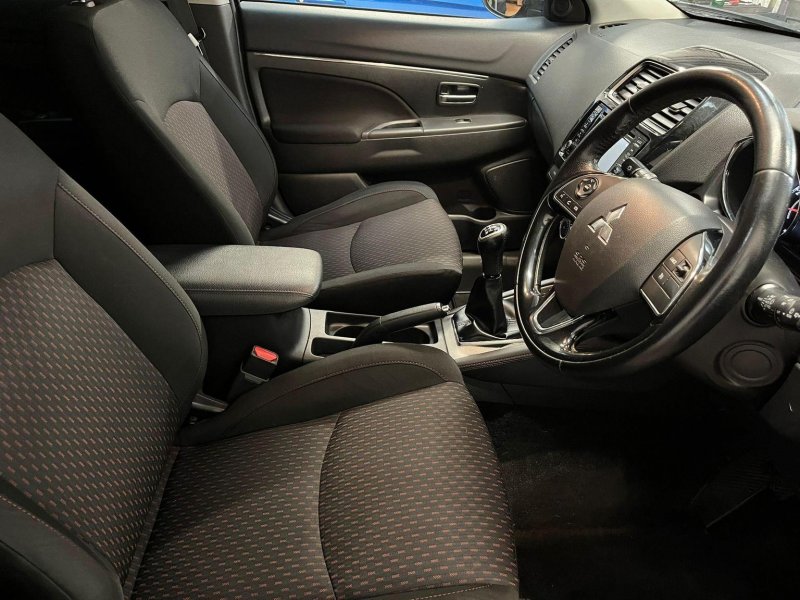 MITSUBISHI ASX